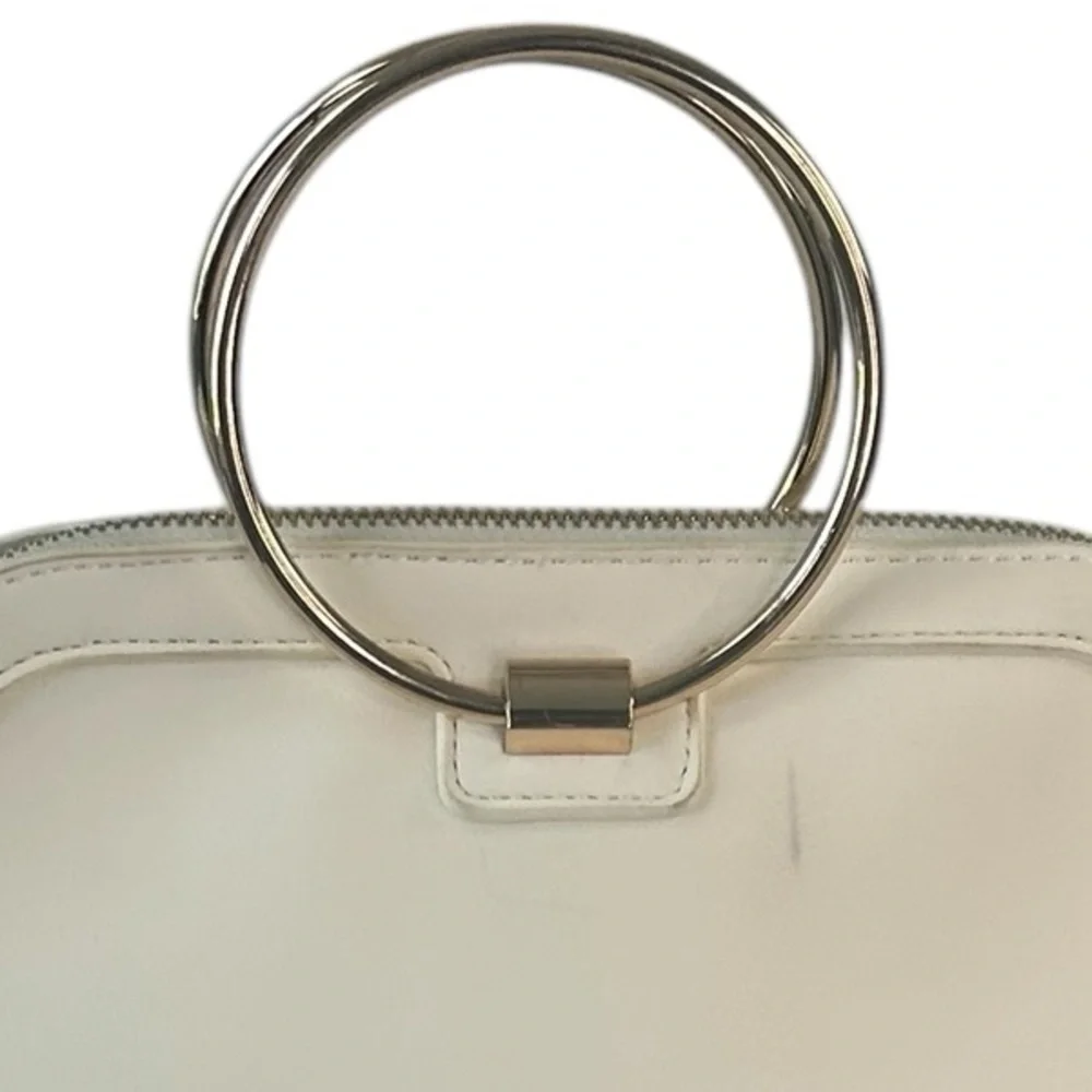 IMAN Gold Ring Handles Ivory Bag Global Chic Preppy Purse Handbag